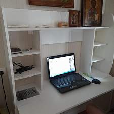 Навесной компьютерный стол Zeus BMS