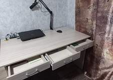 Письменный стол Алиса 8.10 BMS